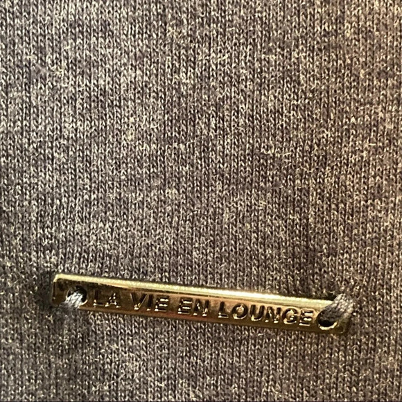 LA VIE EN ROSE Sz L La Vie En Lounge Kangaroo Pocket Hooded Long Tunic NEW - Picture 3 of 14